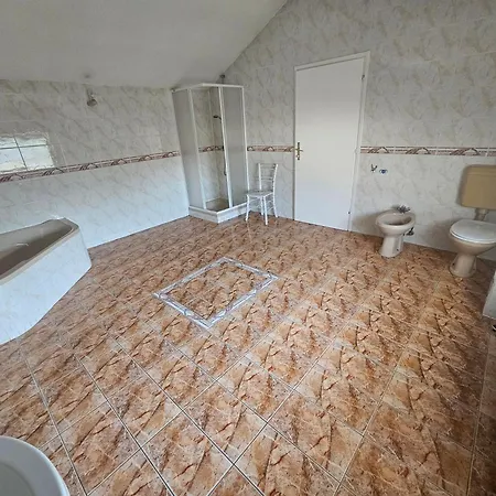 Sredi Ravnice Appartement